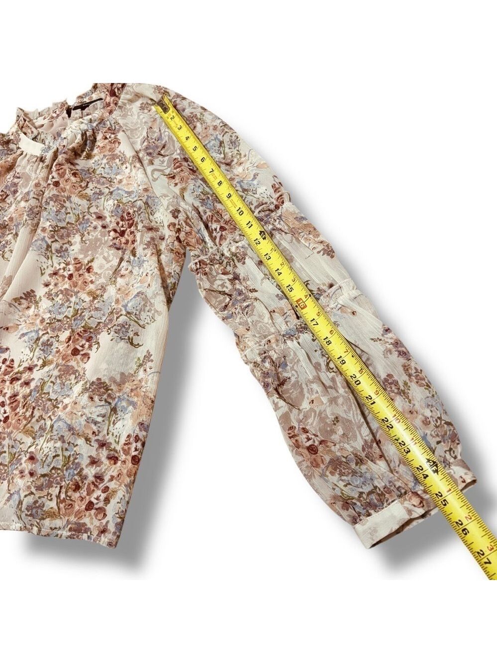 Vici Cream Beige Floral Ruffle Blouse – Size Large - Picture 7 of 11